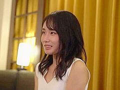 綺麗な容姿と可愛さが混在する美女がとろける表情でハメ撮り