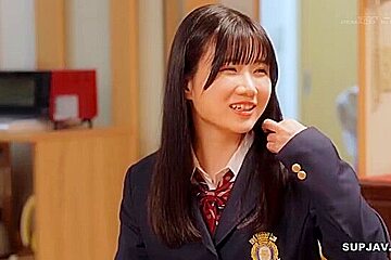 18-Year-Old Minami Airi’s AV Debut: Schoolgirl with Beautiful Breasts and Petite Body x1xED38D5629E0A4ADAF4